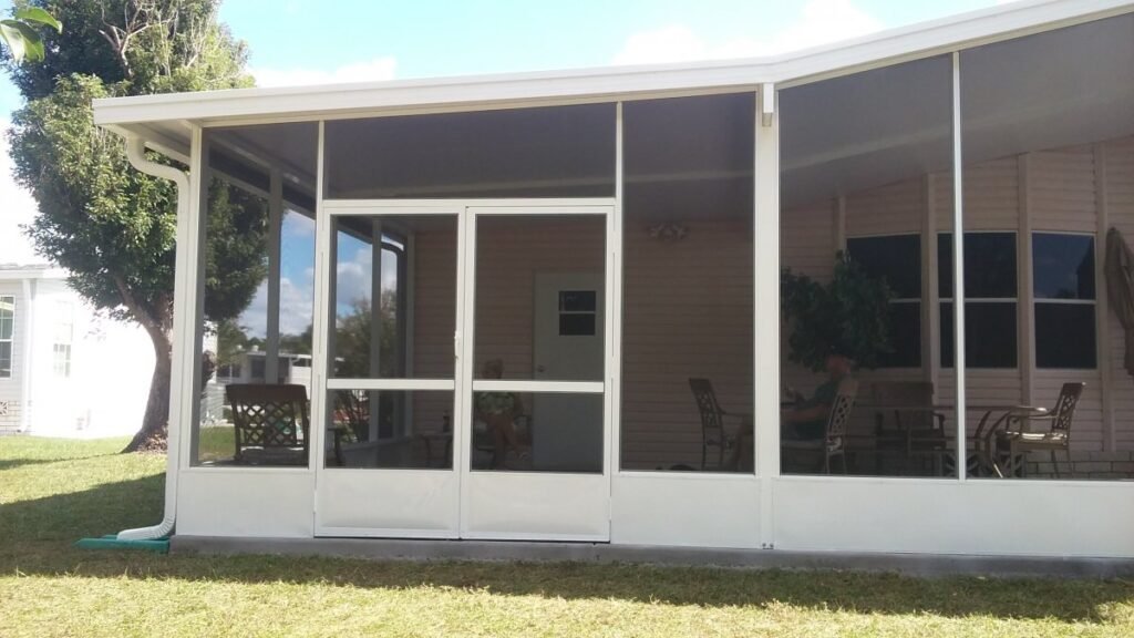 Screened Entryway